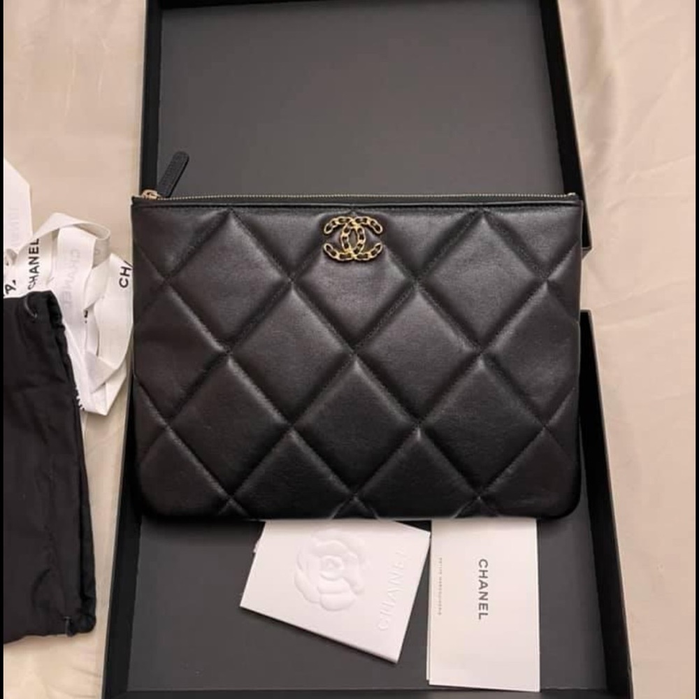 Chanel 19 pouch